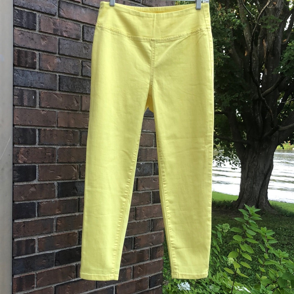 Yellow Women's Jeans - Classic Stretch Fit